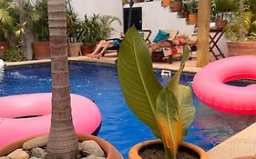 Punta Kai Hotel & Hostal